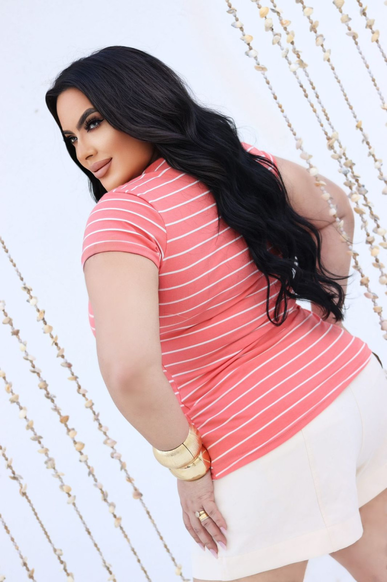 BABY LOOK COTON PLUS SIZE GOLA -V- LISTRADA G1/G3