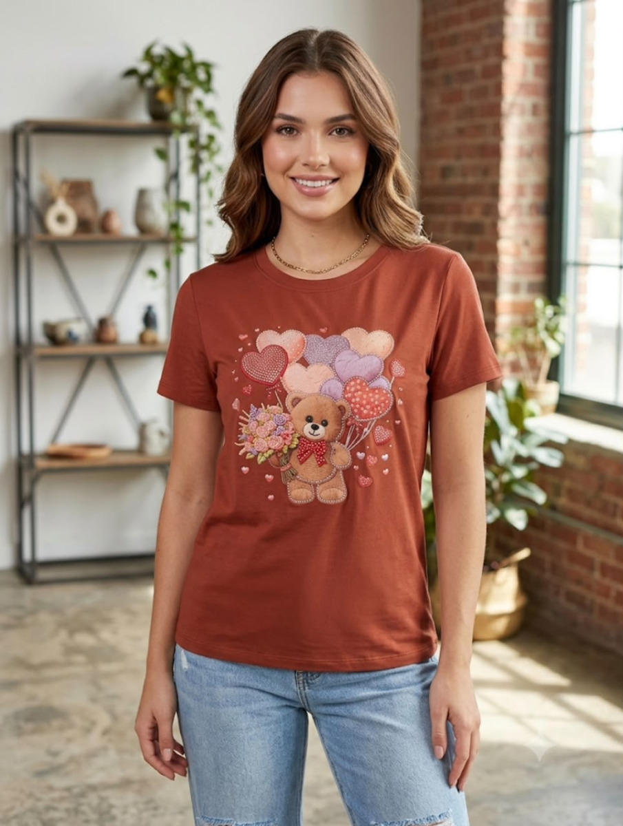 T-SHIRT SUEDE IMPORTADA COM APLIQUE P/GG